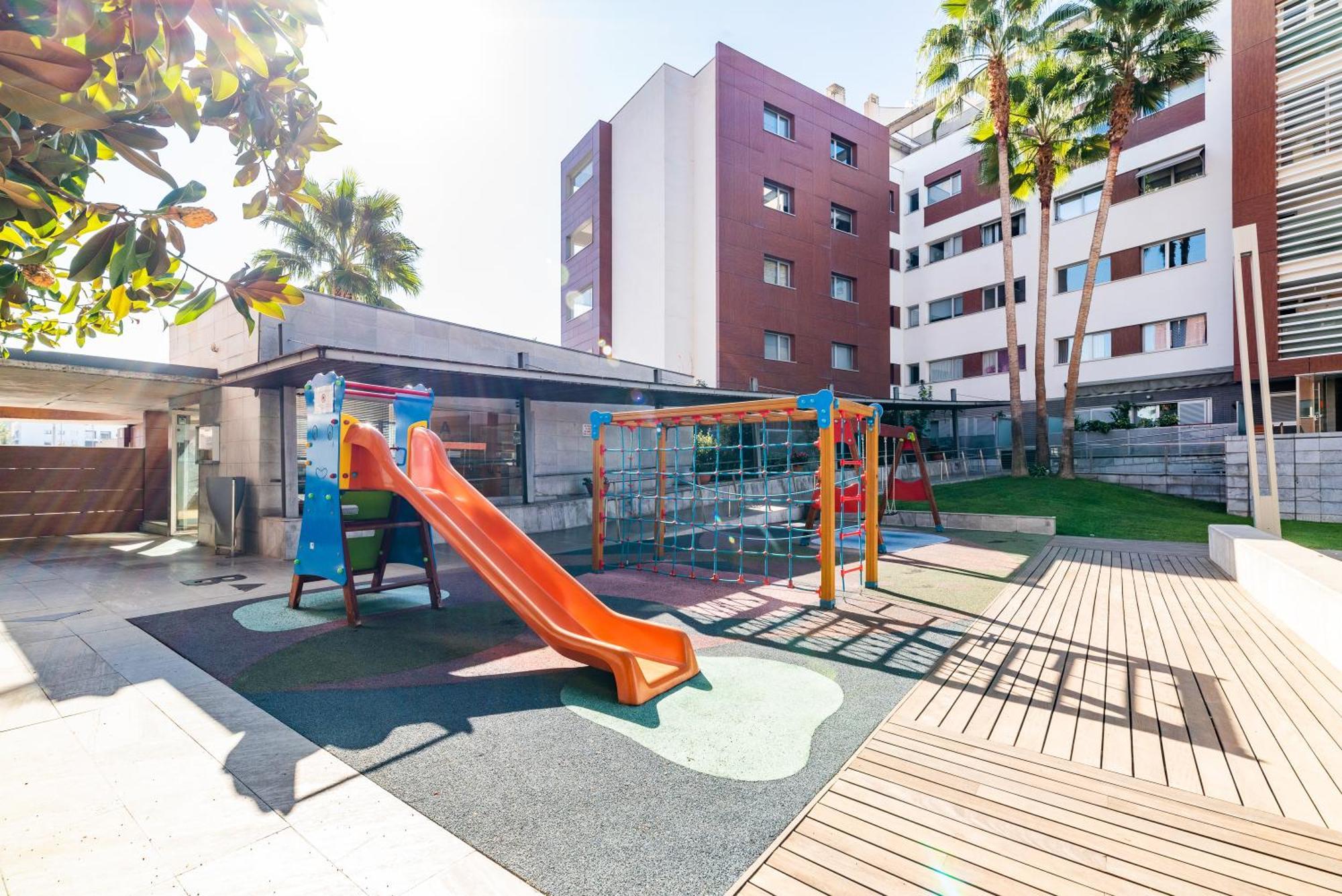 Apartament Tuguest Avenida De La Investigacion - Free Parking Grenada Zewnętrze zdjęcie