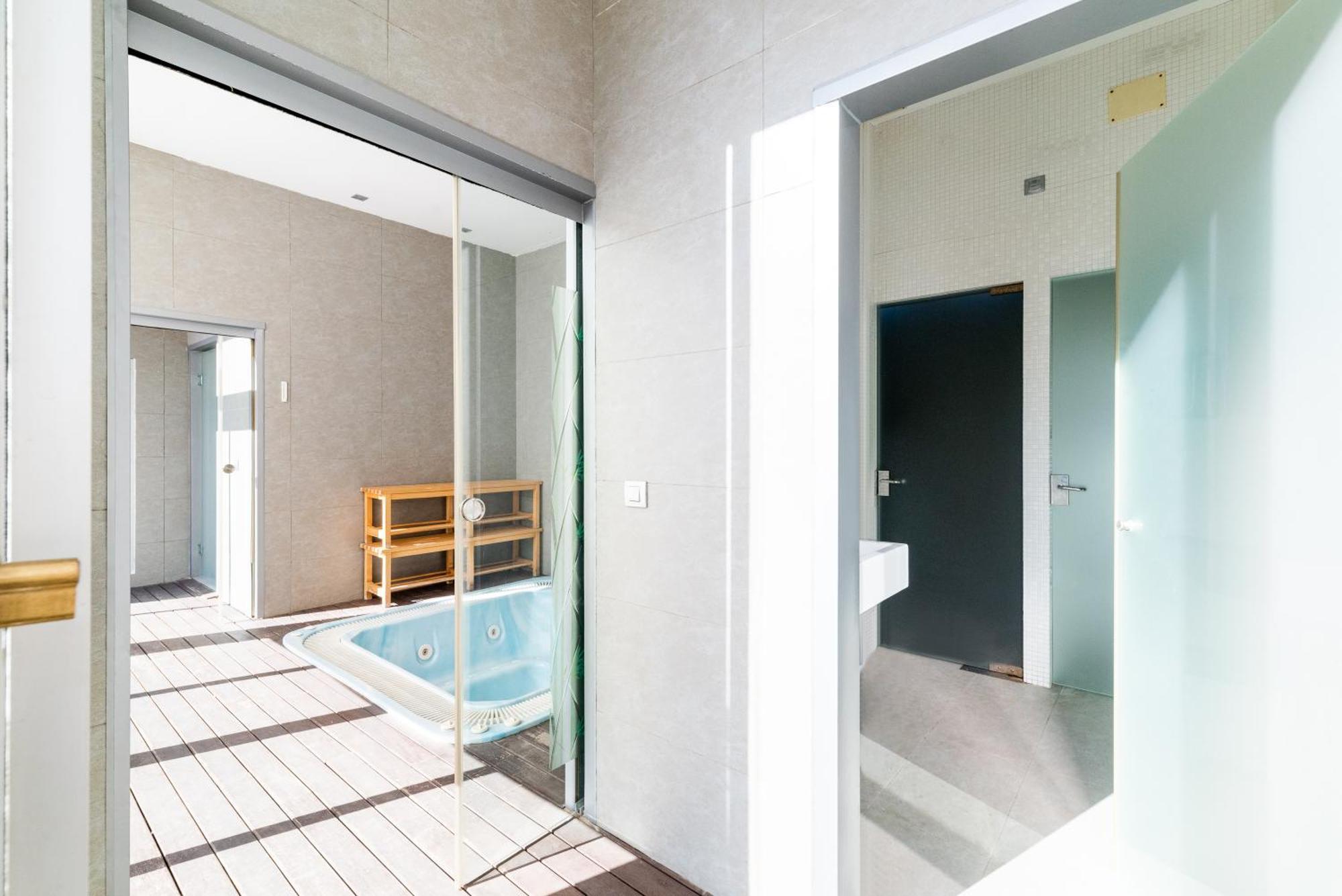 Apartament Tuguest Avenida De La Investigacion - Free Parking Grenada Zewnętrze zdjęcie