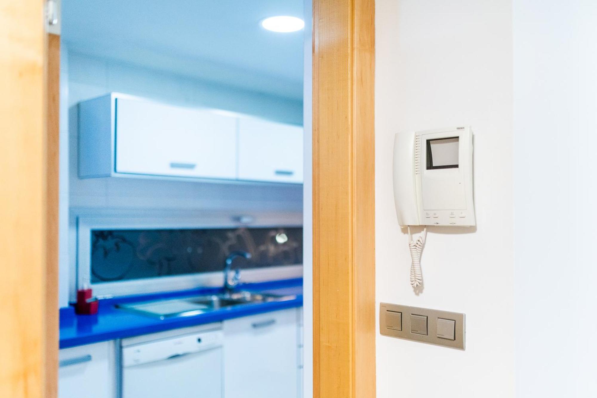 Apartament Tuguest Avenida De La Investigacion - Free Parking Grenada Zewnętrze zdjęcie