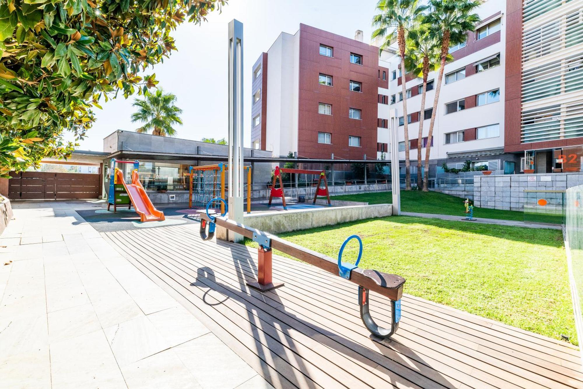 Apartament Tuguest Avenida De La Investigacion - Free Parking Grenada Zewnętrze zdjęcie