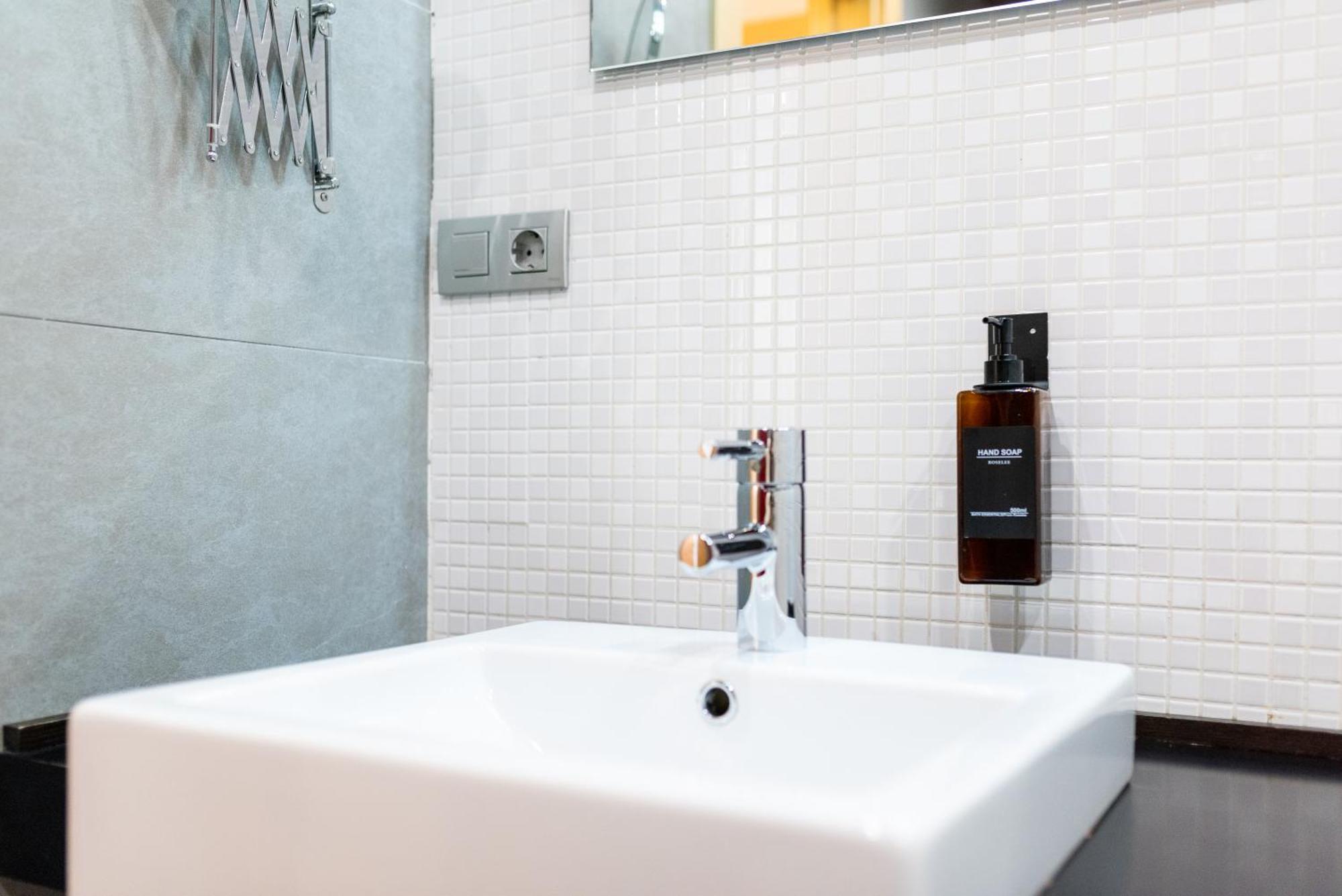Apartament Tuguest Avenida De La Investigacion - Free Parking Grenada Zewnętrze zdjęcie