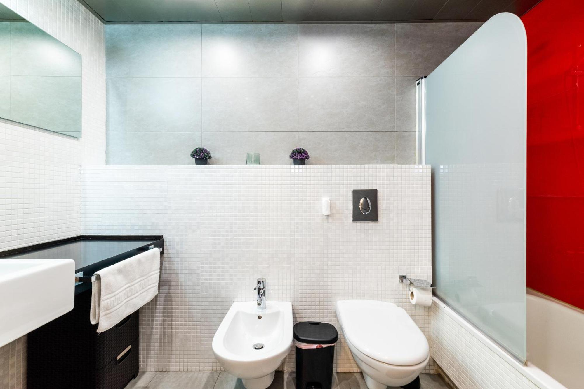 Apartament Tuguest Avenida De La Investigacion - Free Parking Grenada Zewnętrze zdjęcie